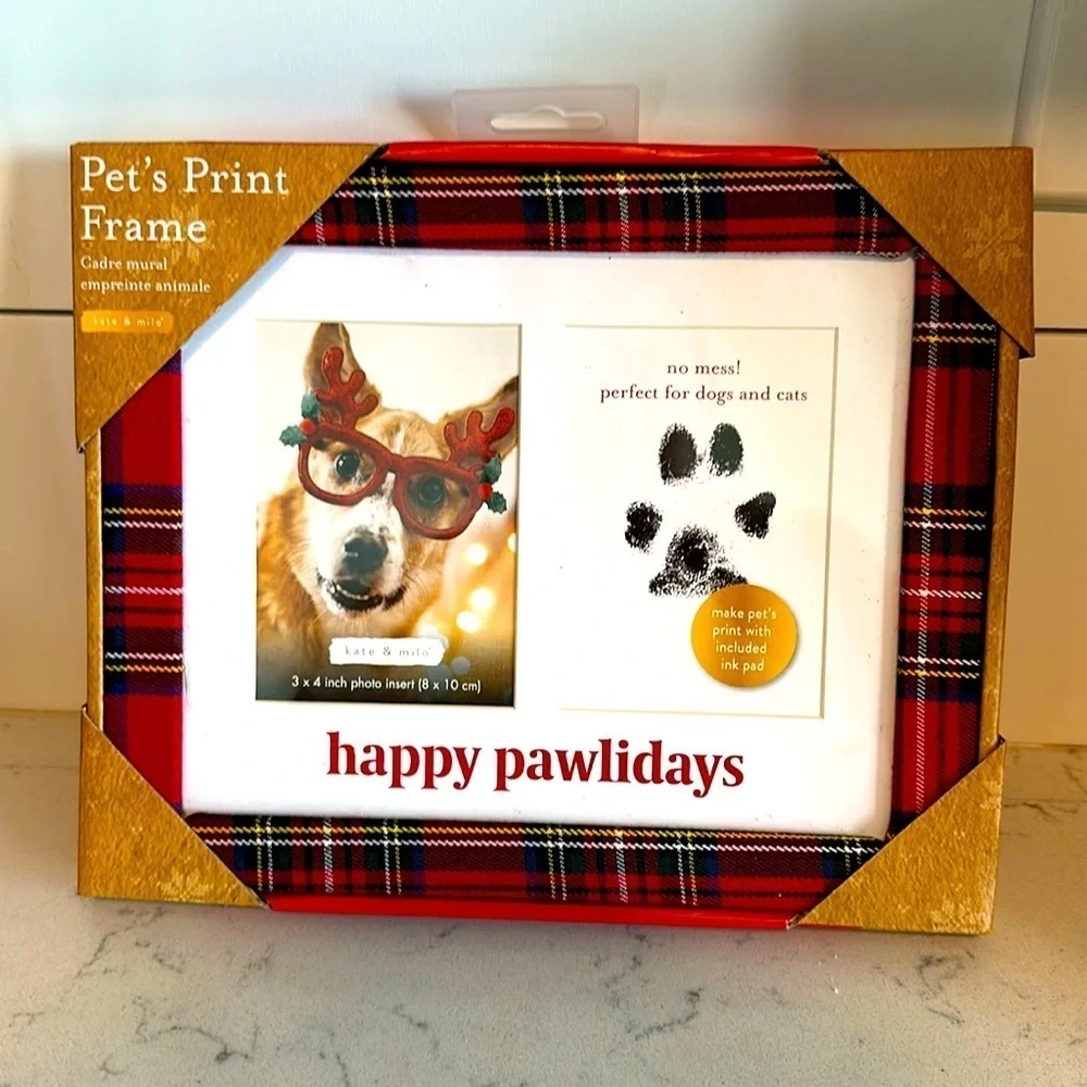 Happy Pawlidays Pet’s Print picture frame brand new in package Christmas style